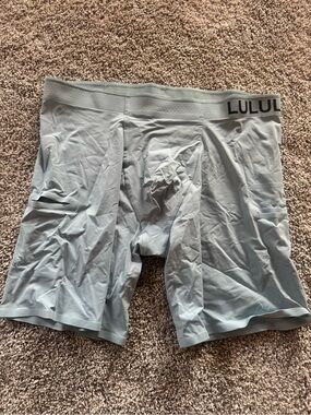 lululemon build to move utility short XL